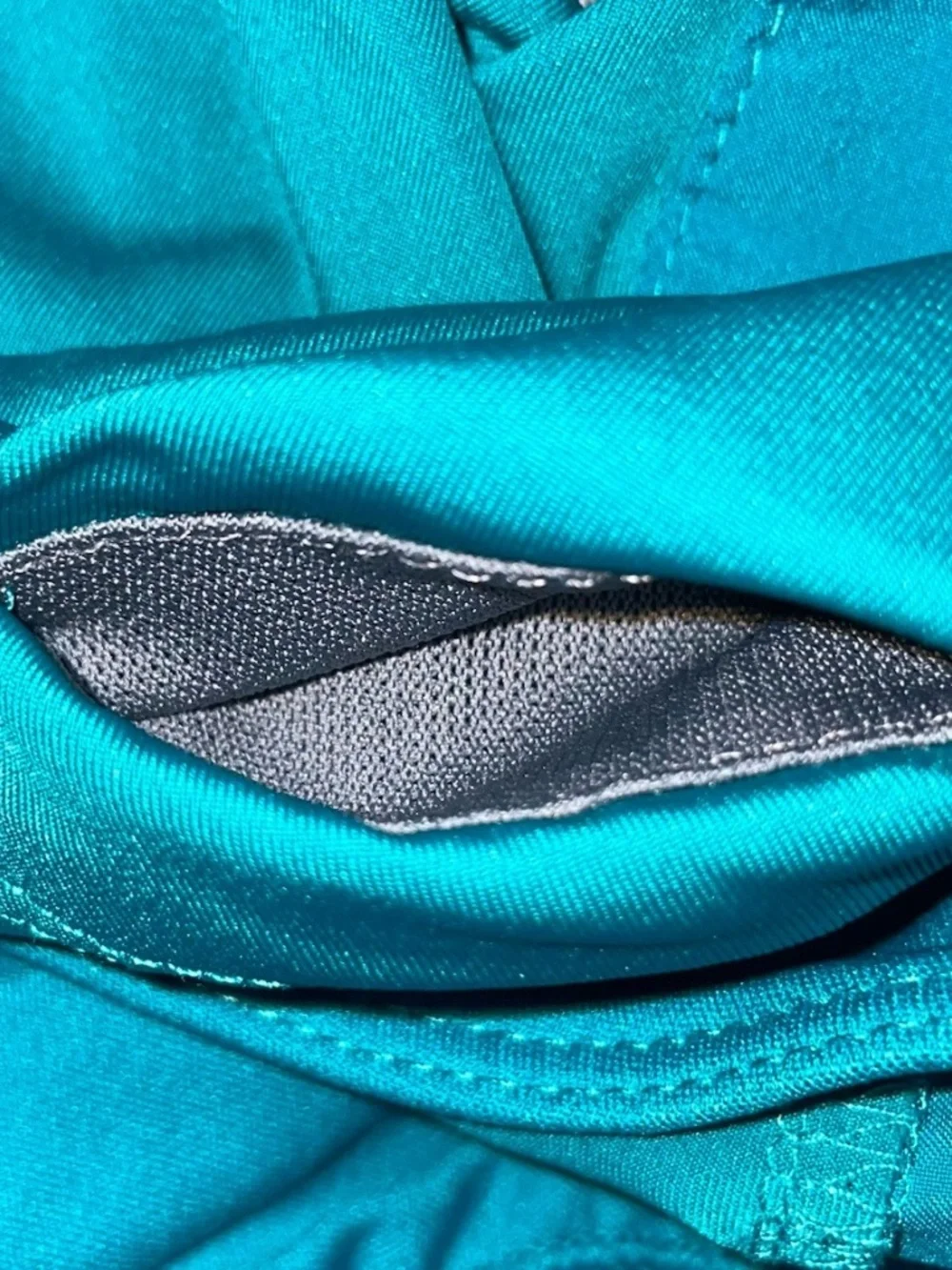 Women's NIKE Dri-Fit Shorts Size Medium Teal ~ Lined  ~ 3.5